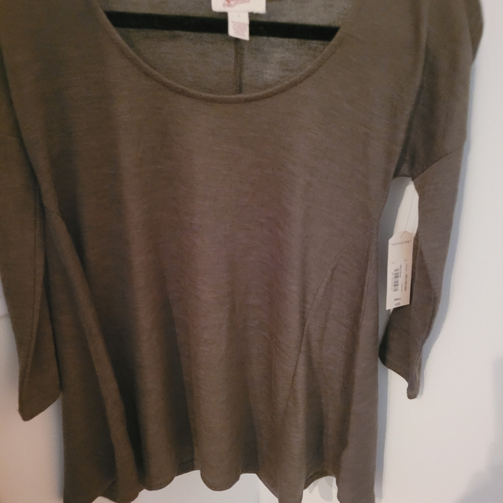 Woman's Small Arizona Jeans Co Olive Grove Shirt **NEW**
